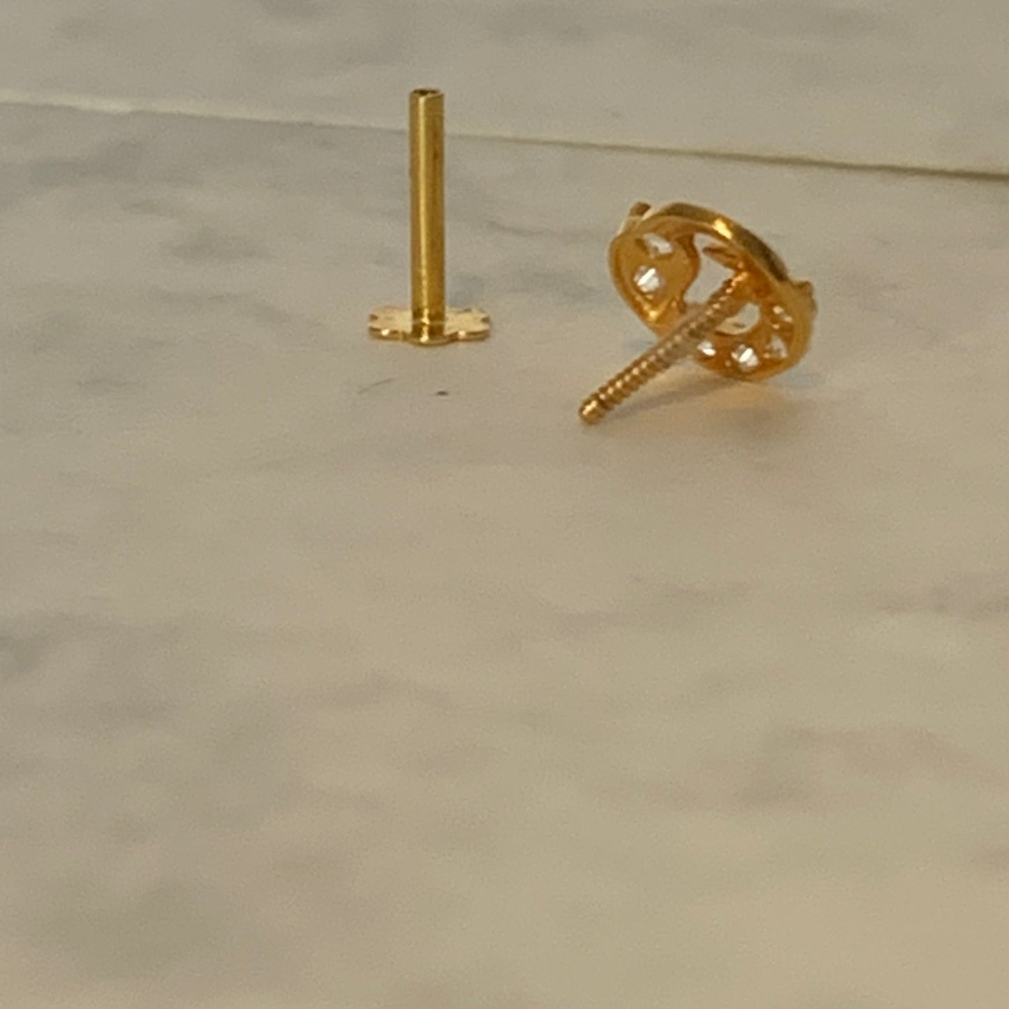 18ct Gold Stud | 6mm