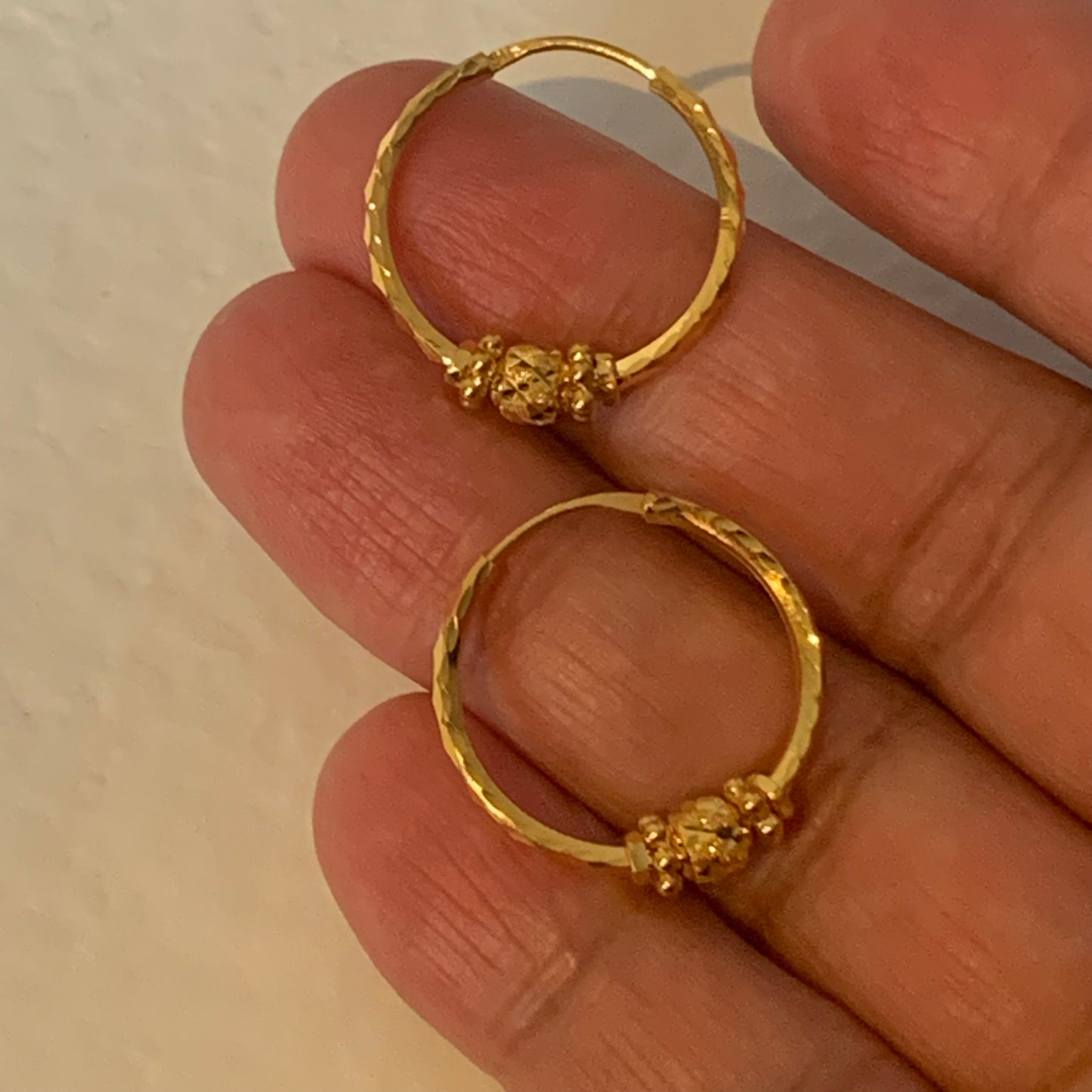 22ct medium hoop pair | 22mm