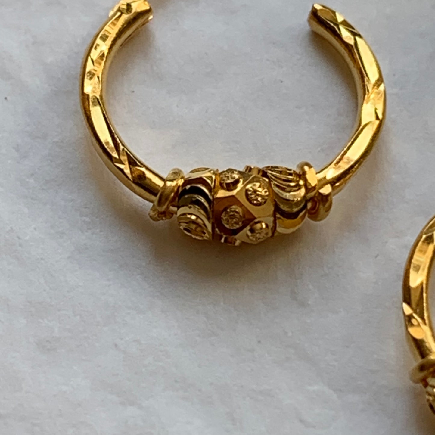 22ct gold hoop pair | small (3)