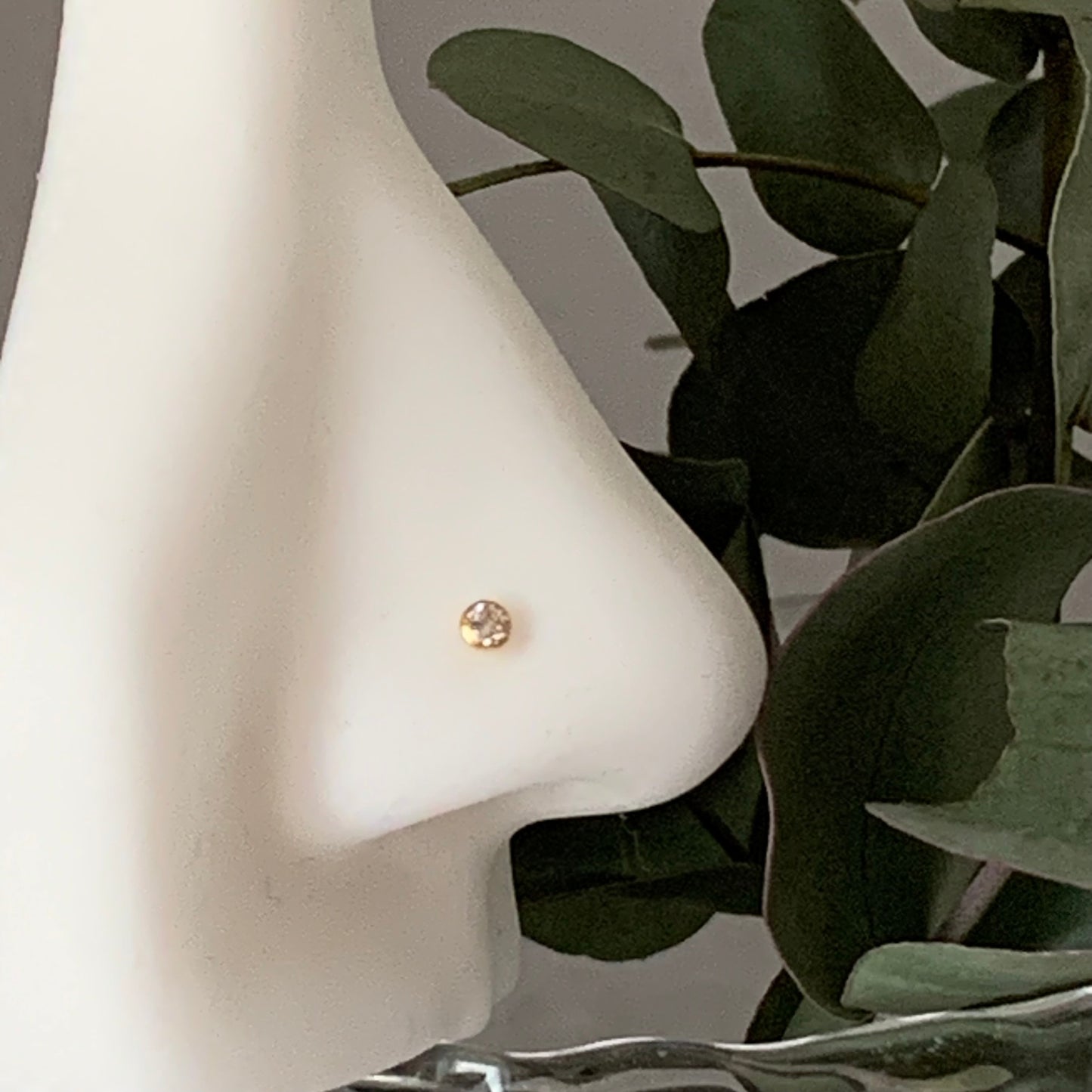 18ct Gold Stud | 2.5mm