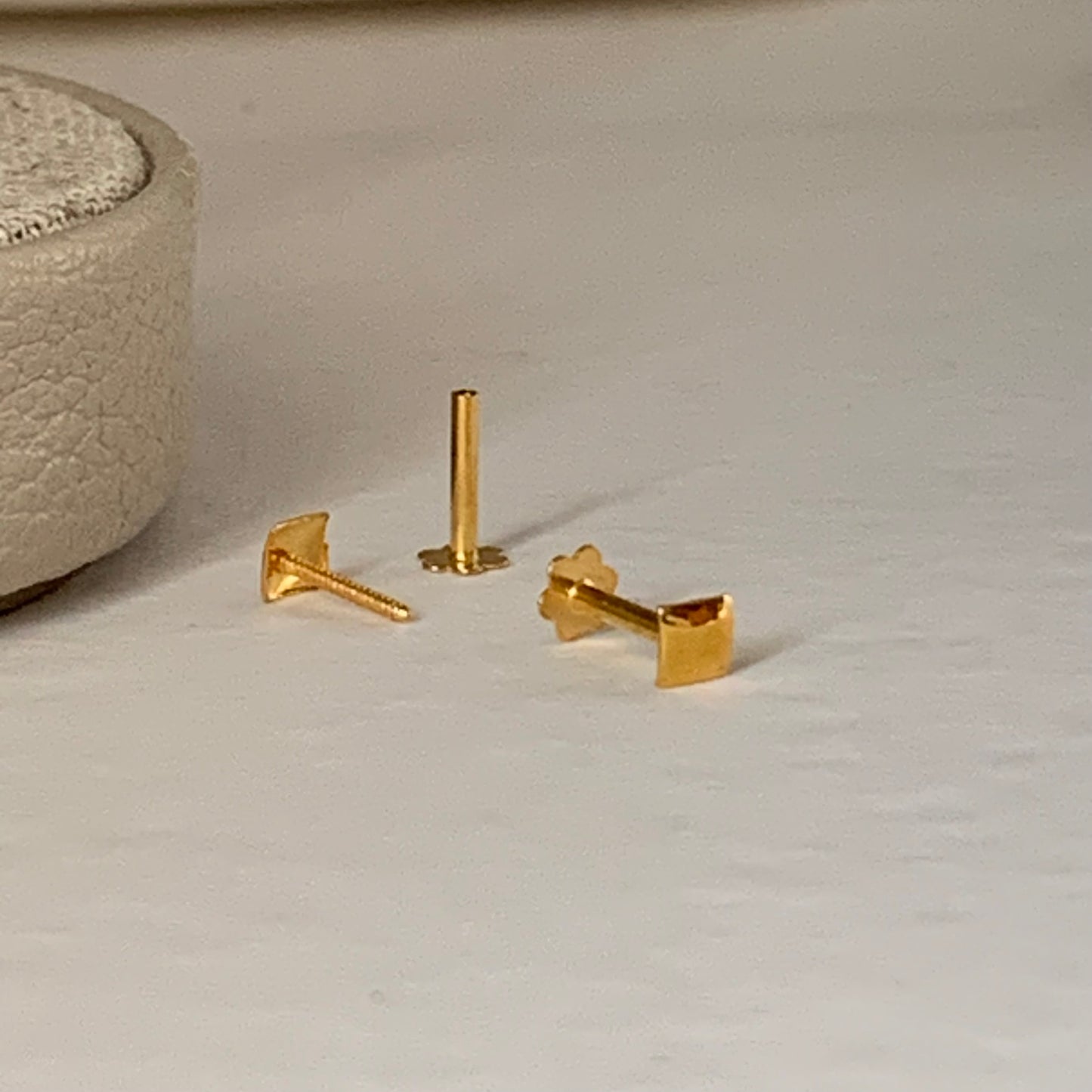 18ct Gold Square Stud Pair | 3mm