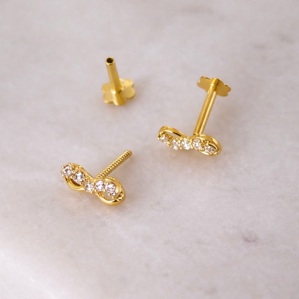 Infinite, 18ct dainty Stud