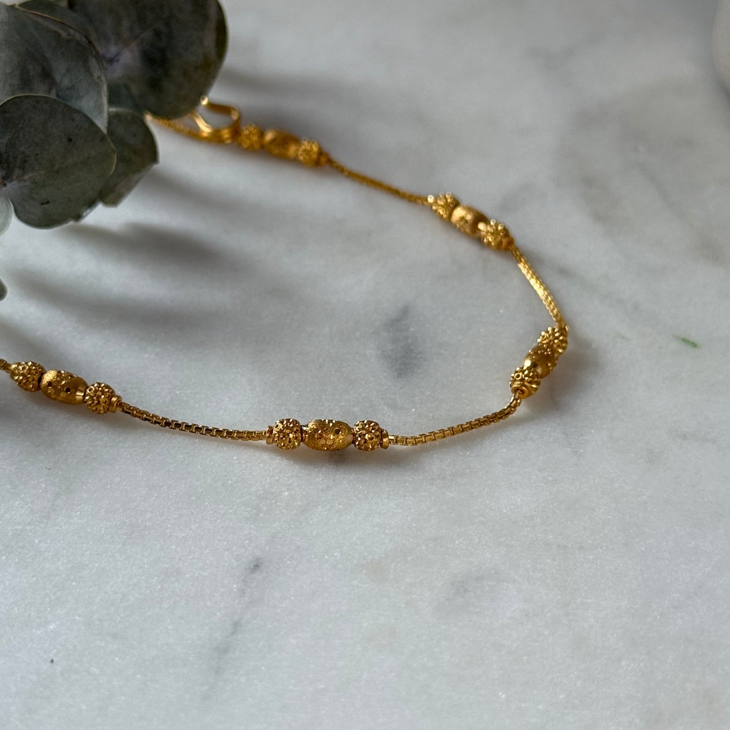 22ct gold triple beaded l 7 inches