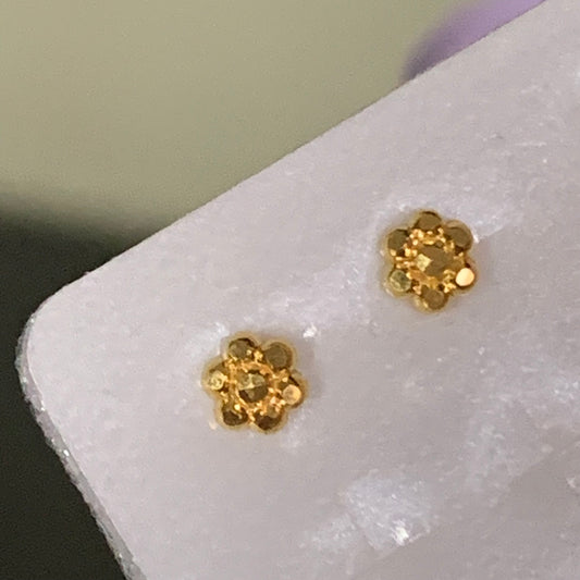 18ct Flower Stud Pair | 5mm