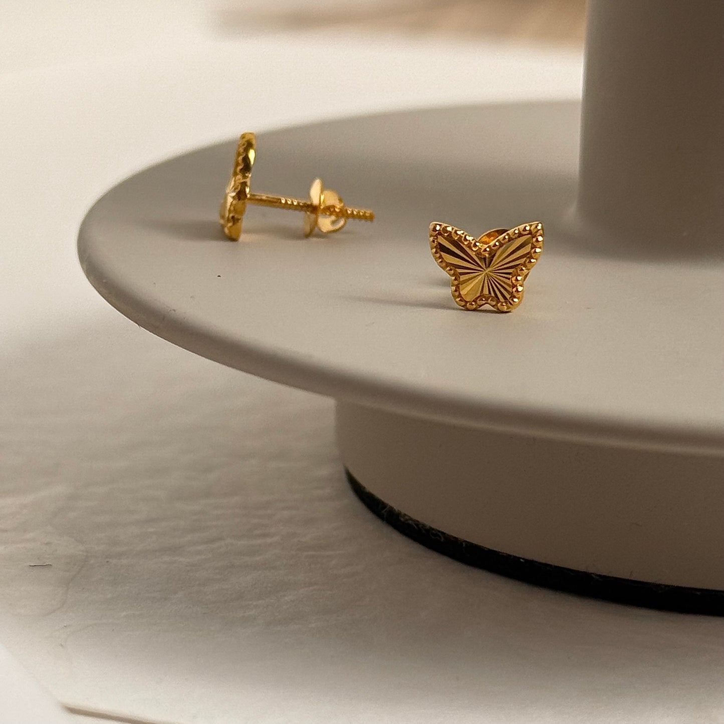 18ct Butterfly Stud Pair