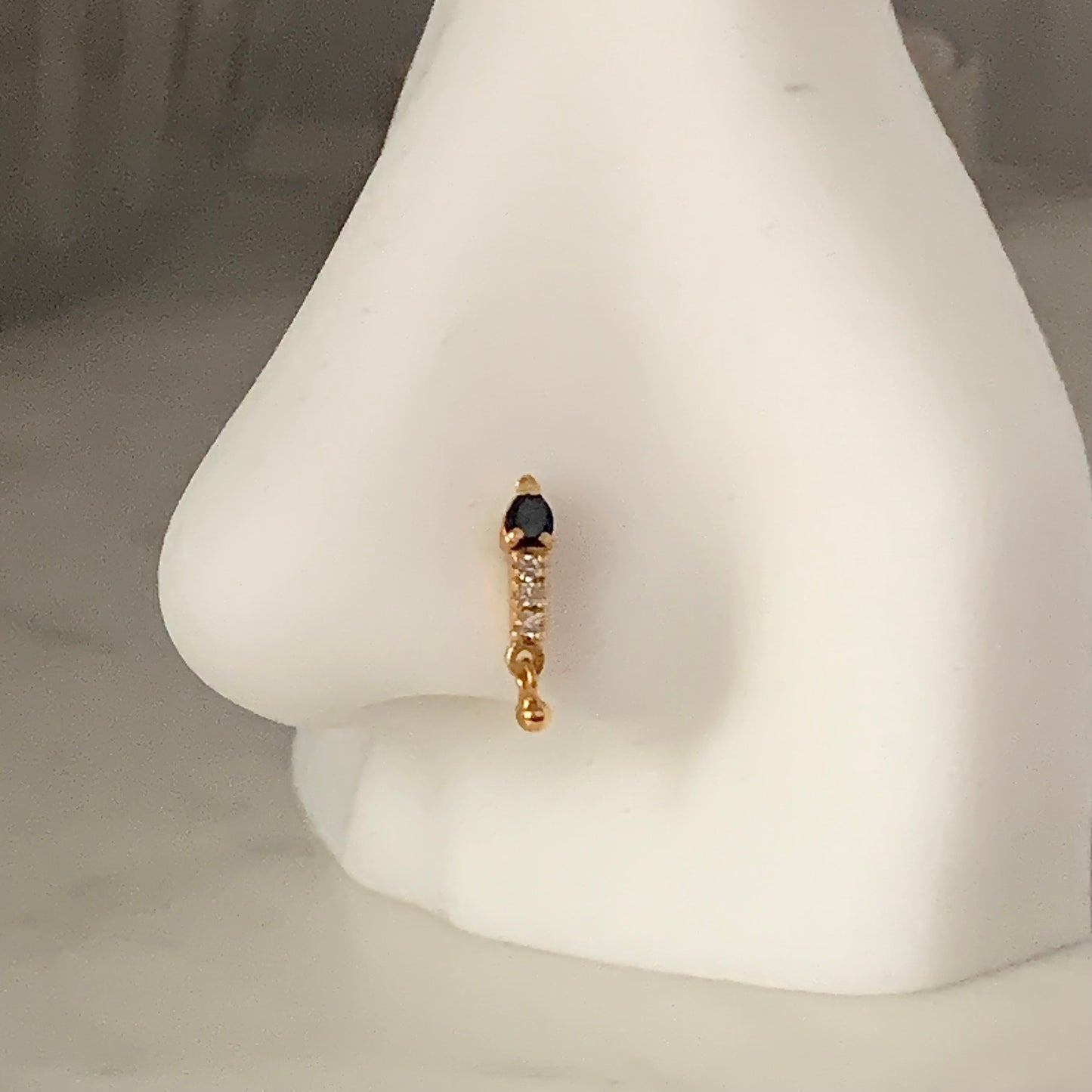 18ct Gold Dangly Stud