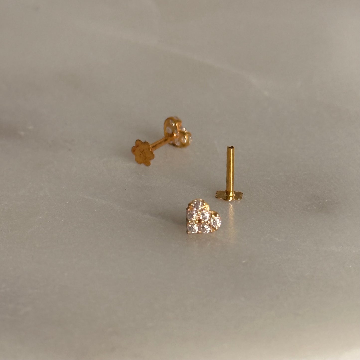Signature Collection | 18ct gold mini heart stud