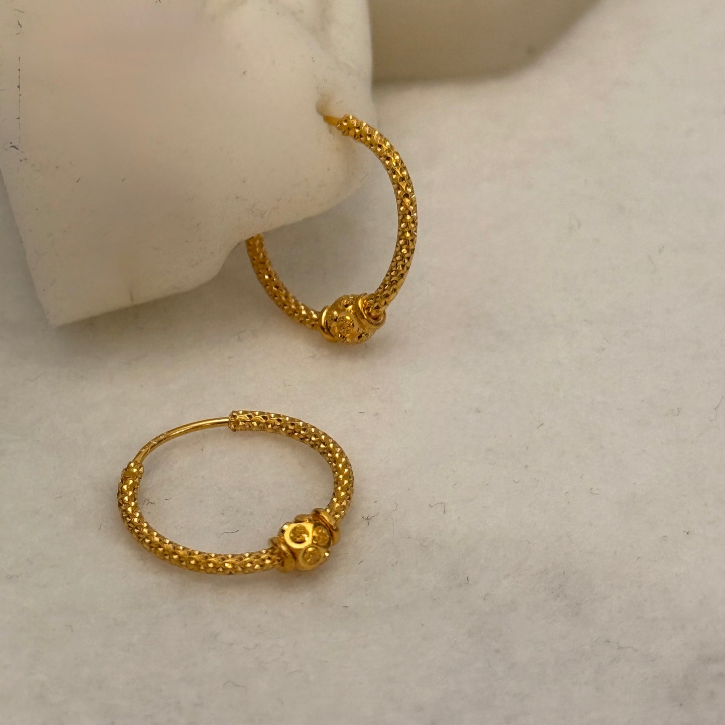 Luna, 22ct gold hoop pair | 19cm