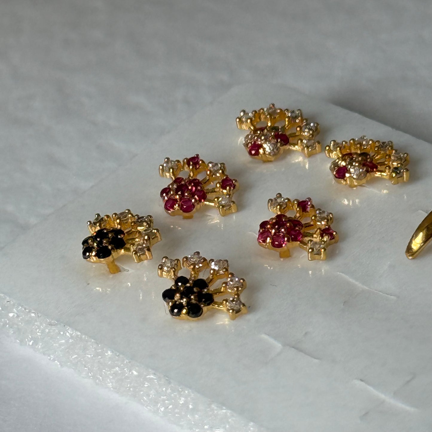 Whimsical Stud (18ct) 1