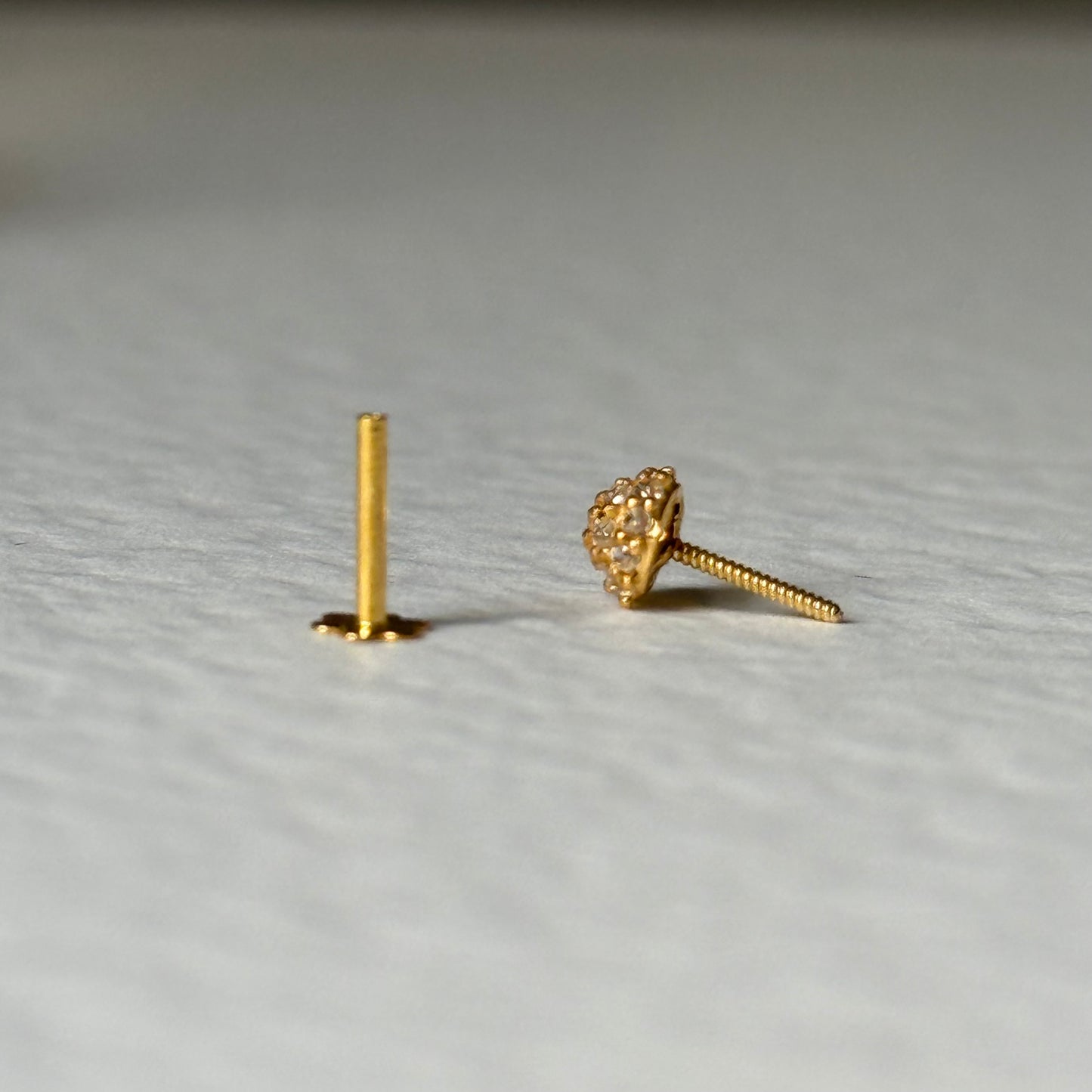 14ct gold SINGLE stud | clear cz stone