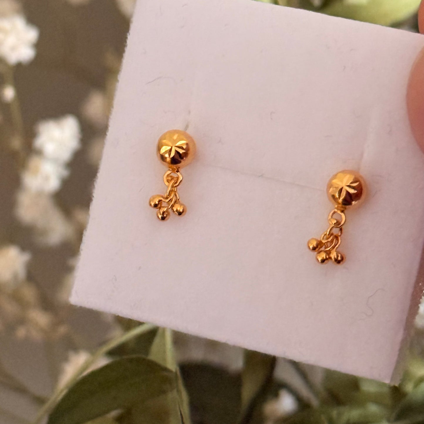 Droplet stud, (18ct)