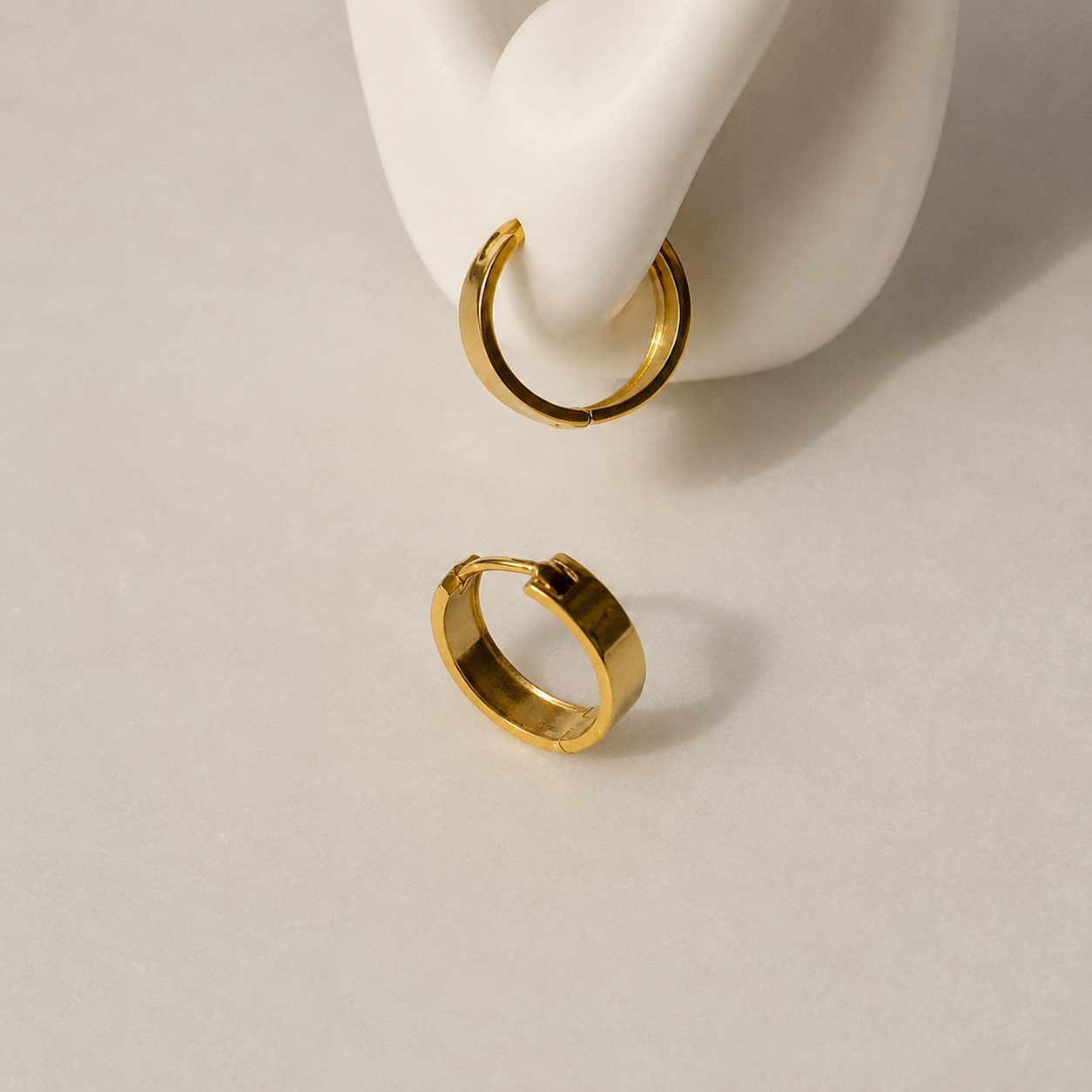 Signature | Classic 11mm Hoops in 18ct Gold