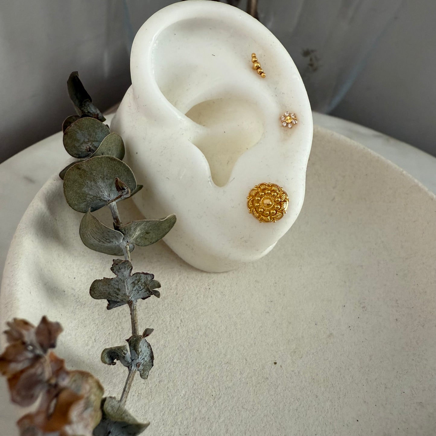 22ct gold stud pair | 9mm