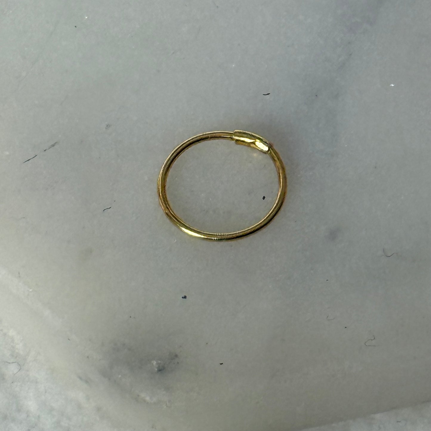 18ct gold single plain hoop | 8mm