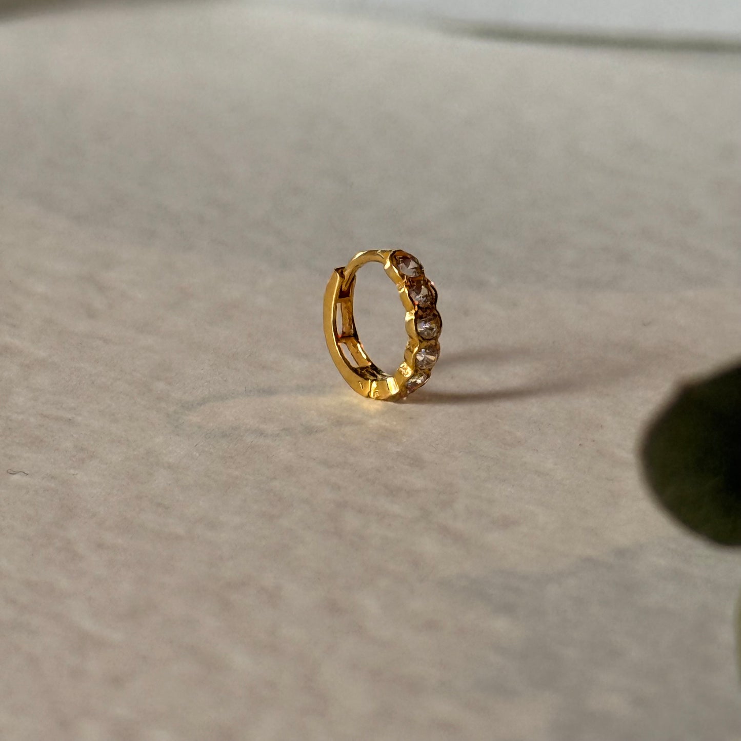 18ct gold 7mm hoop