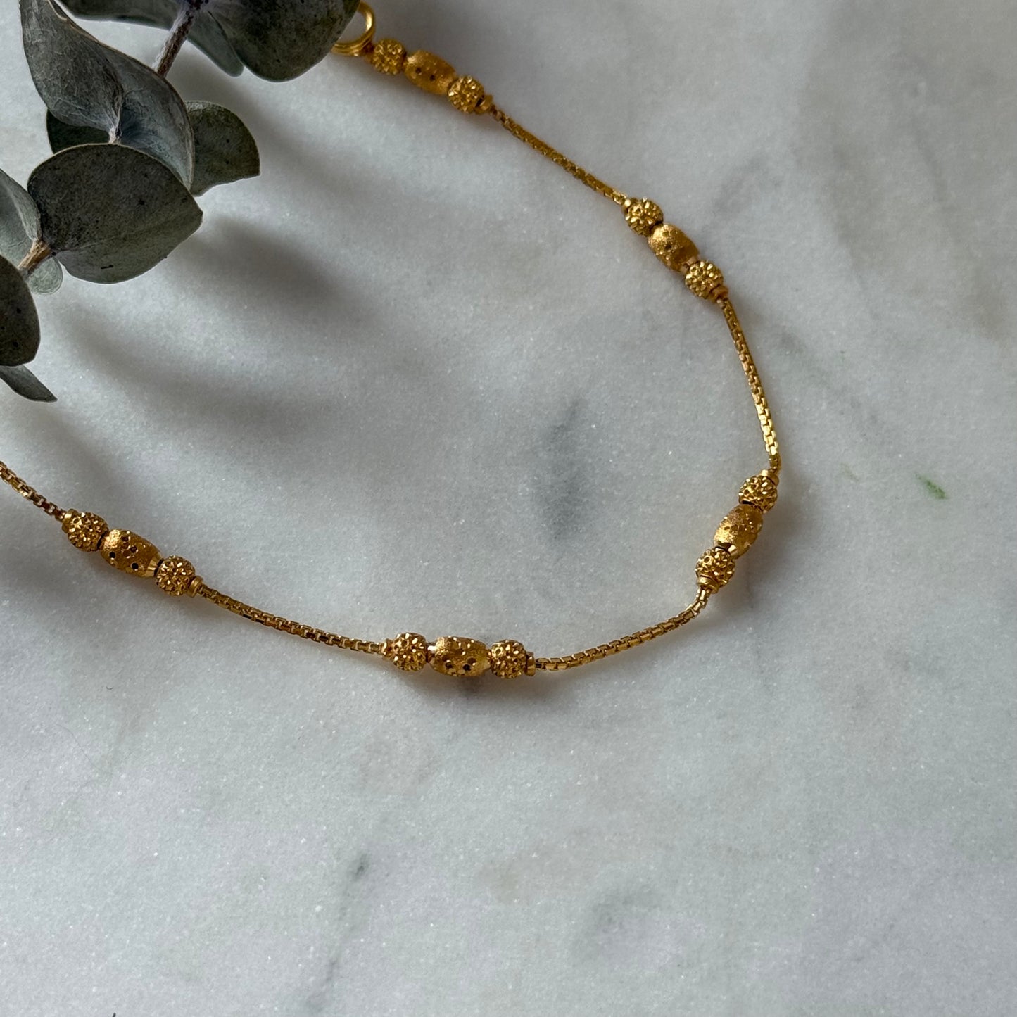 22ct gold triple beaded l 7 inches
