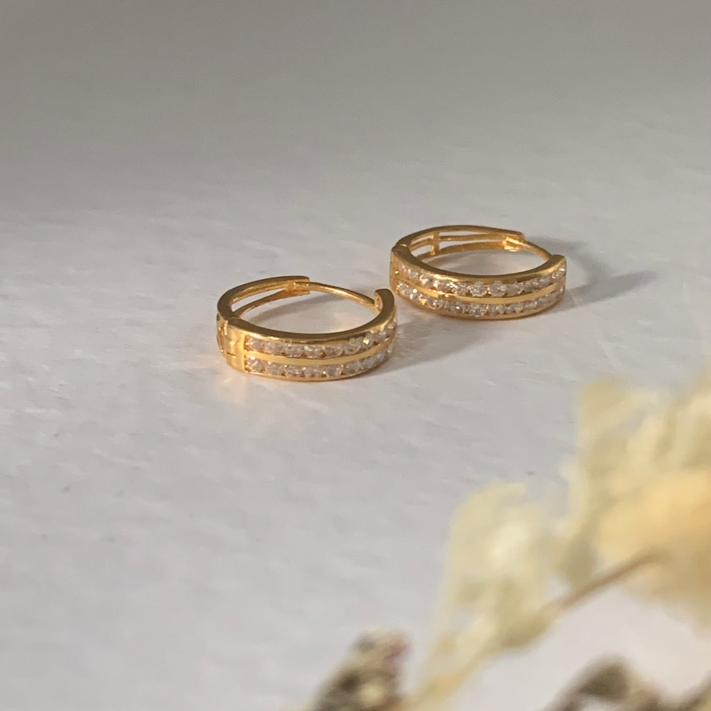 18k gold hoop pair | 10mm inside diameter