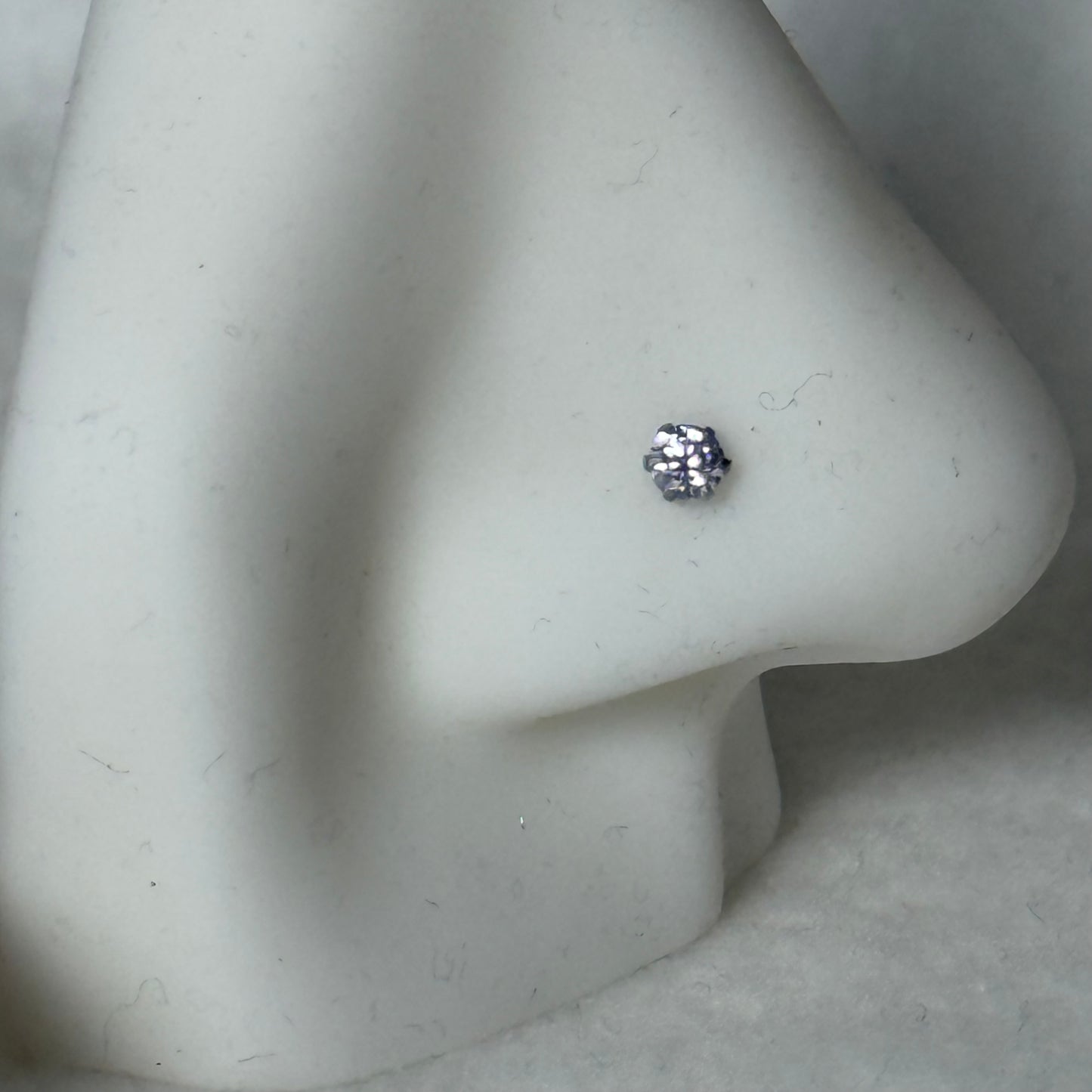 18ct white gold stud | 3mm