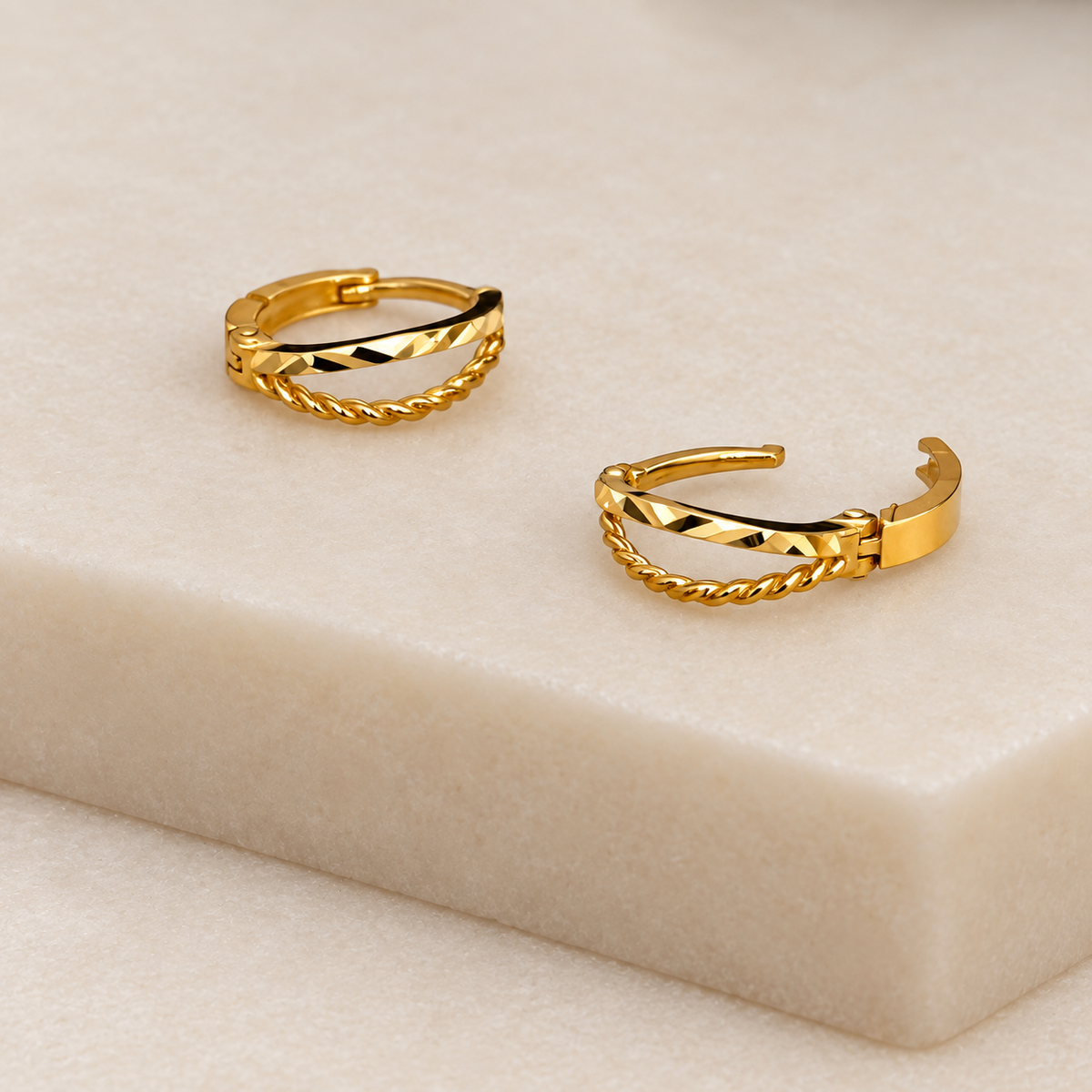 Signature | Classic 7.5mm double band, 18ct
