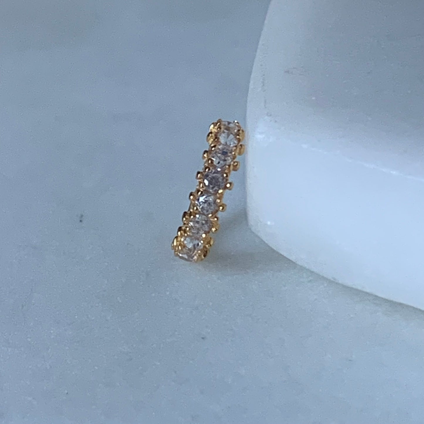 18ct gold single hoop | 6mm