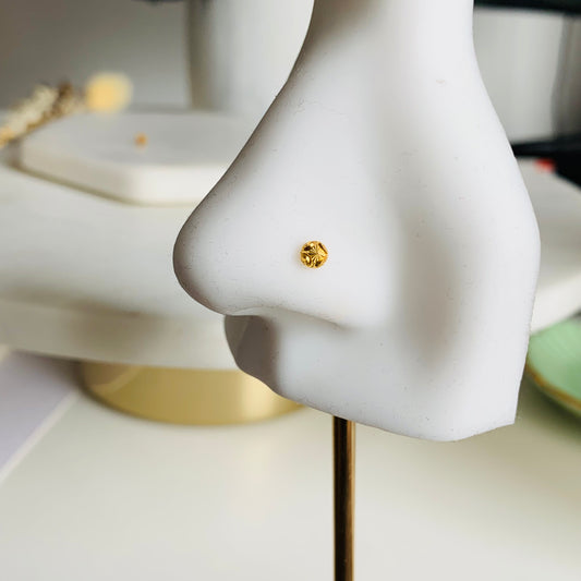 18ct Gold Stud