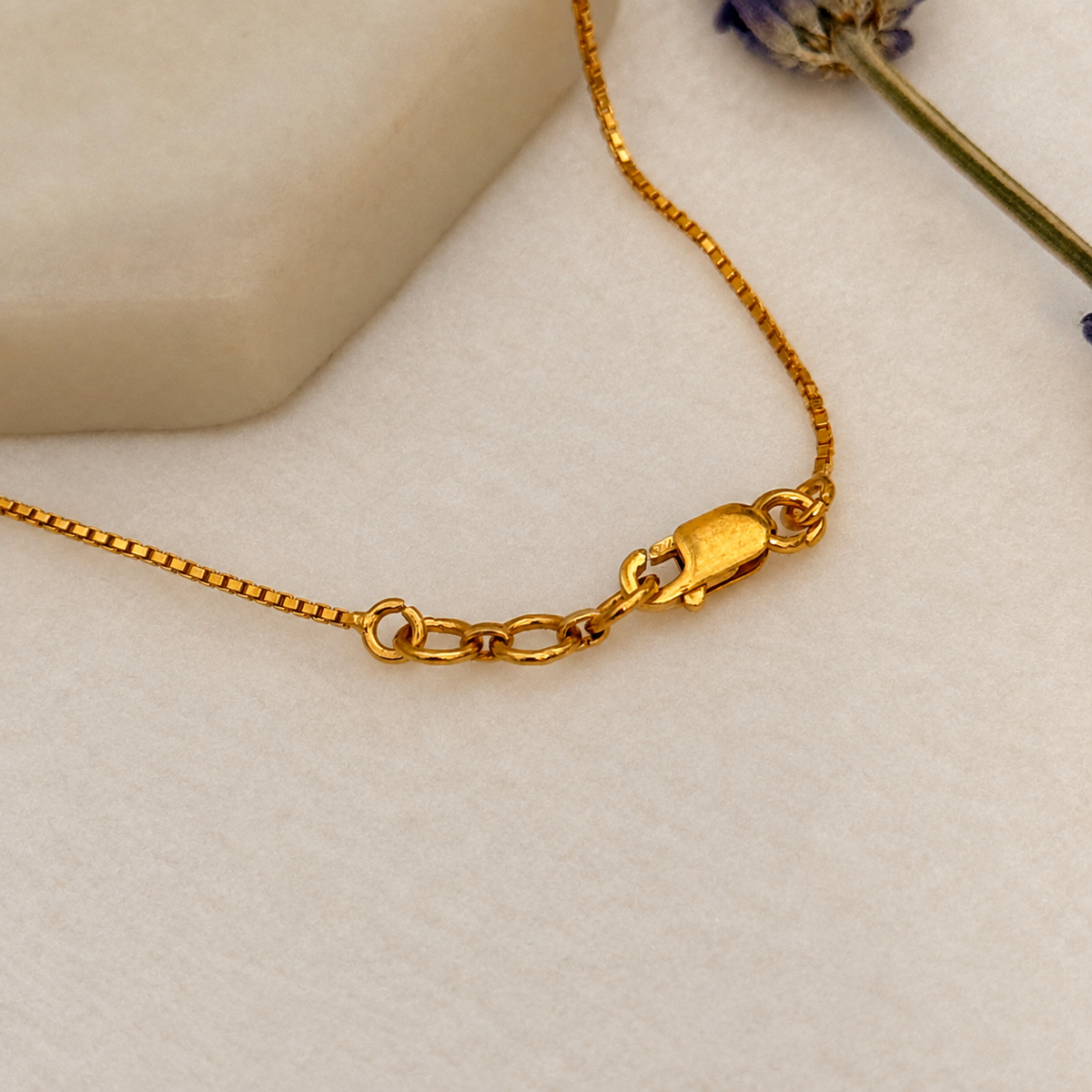 Ambia | 22ct gold minimal beaded bracelet (7.1 - 7.5 inches)