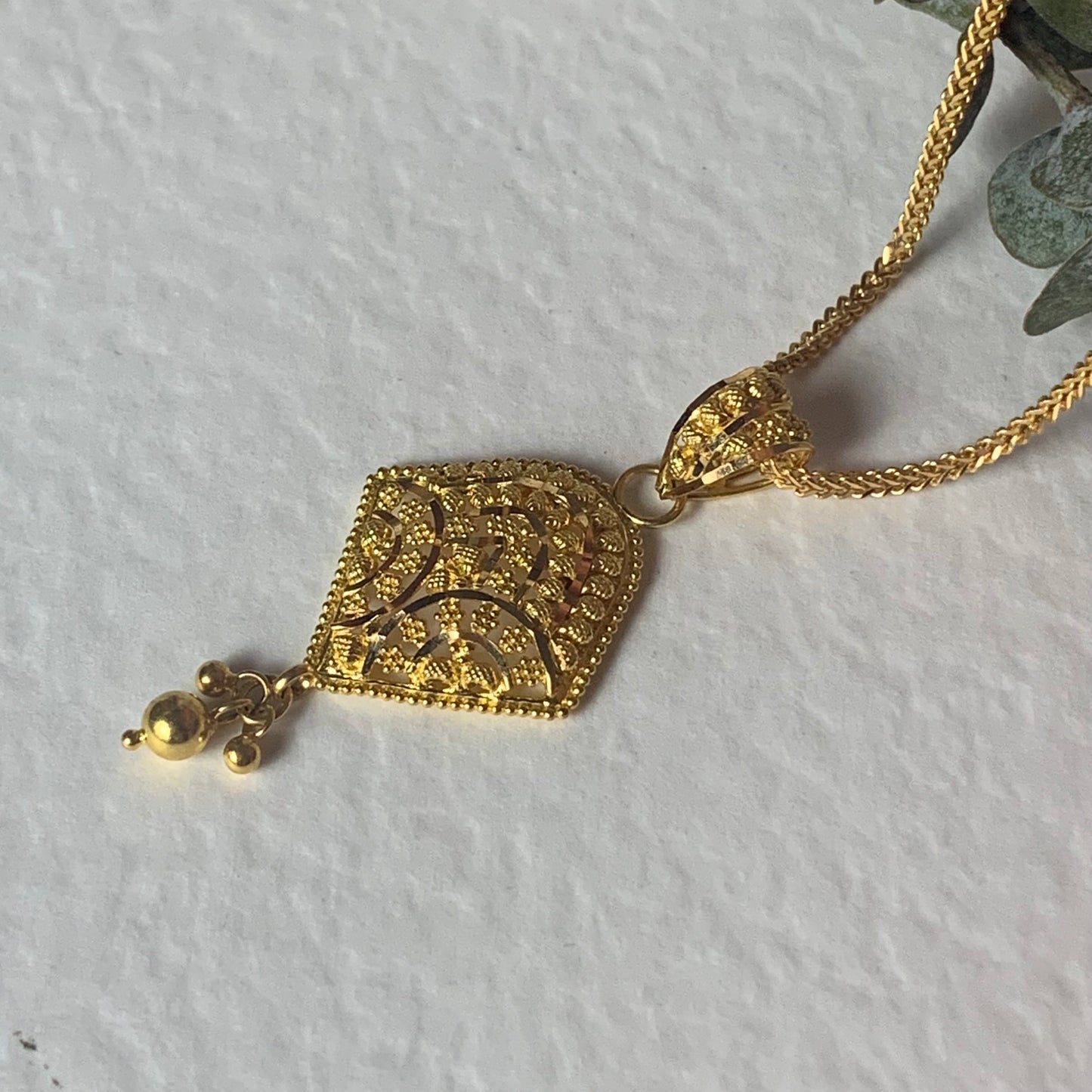 22ct gold bespoke pendant