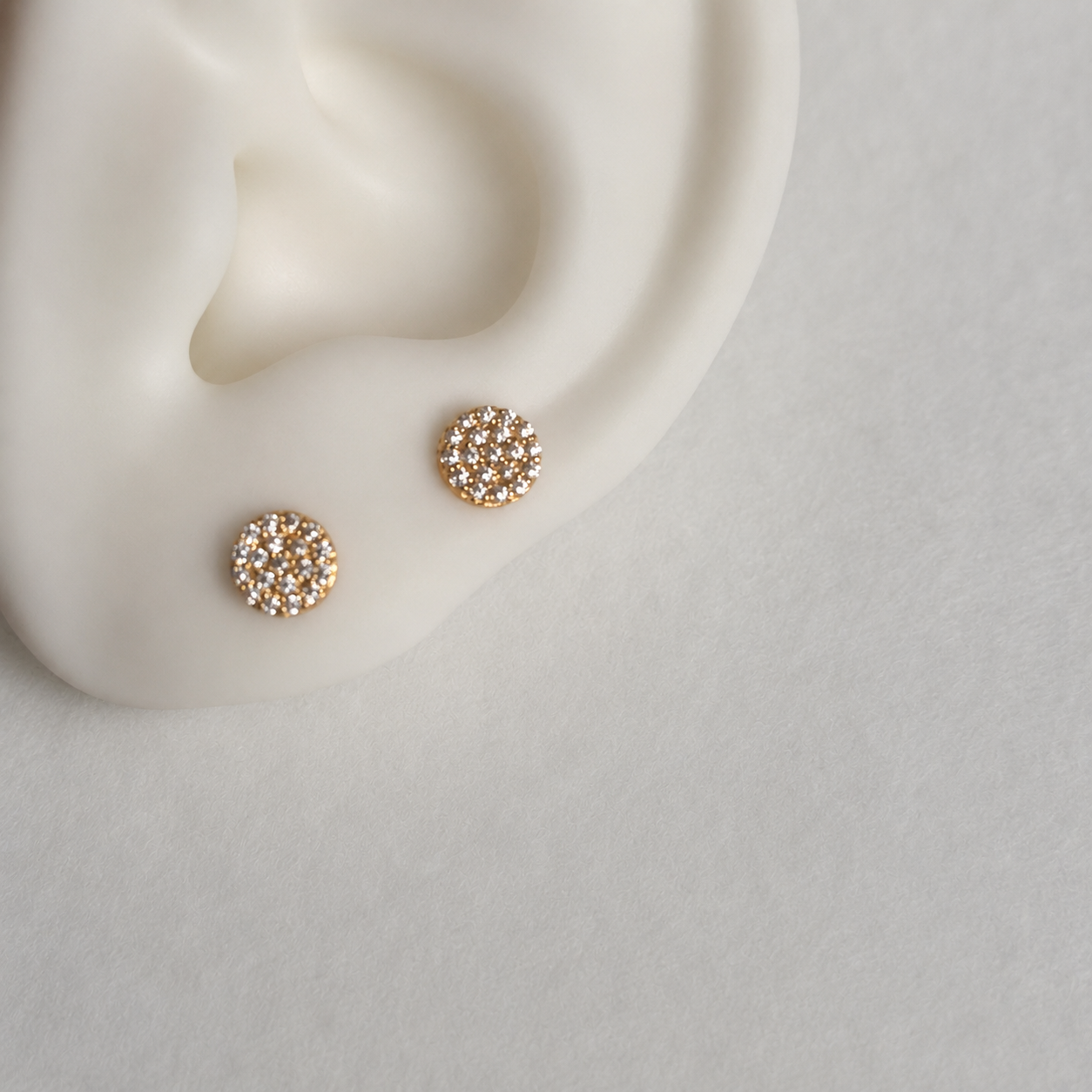 Signature Collection | 18ct Gold Cluster Studs 6mm
