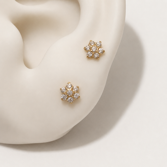 Floral, 18ct Gold stud | 5mm