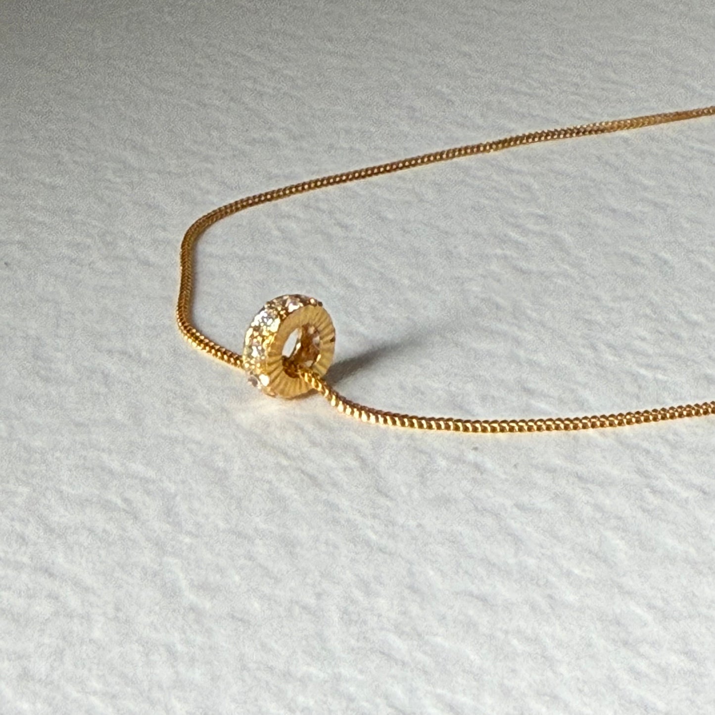 Pre Loved - 22 carat gold short necklace & pendant set