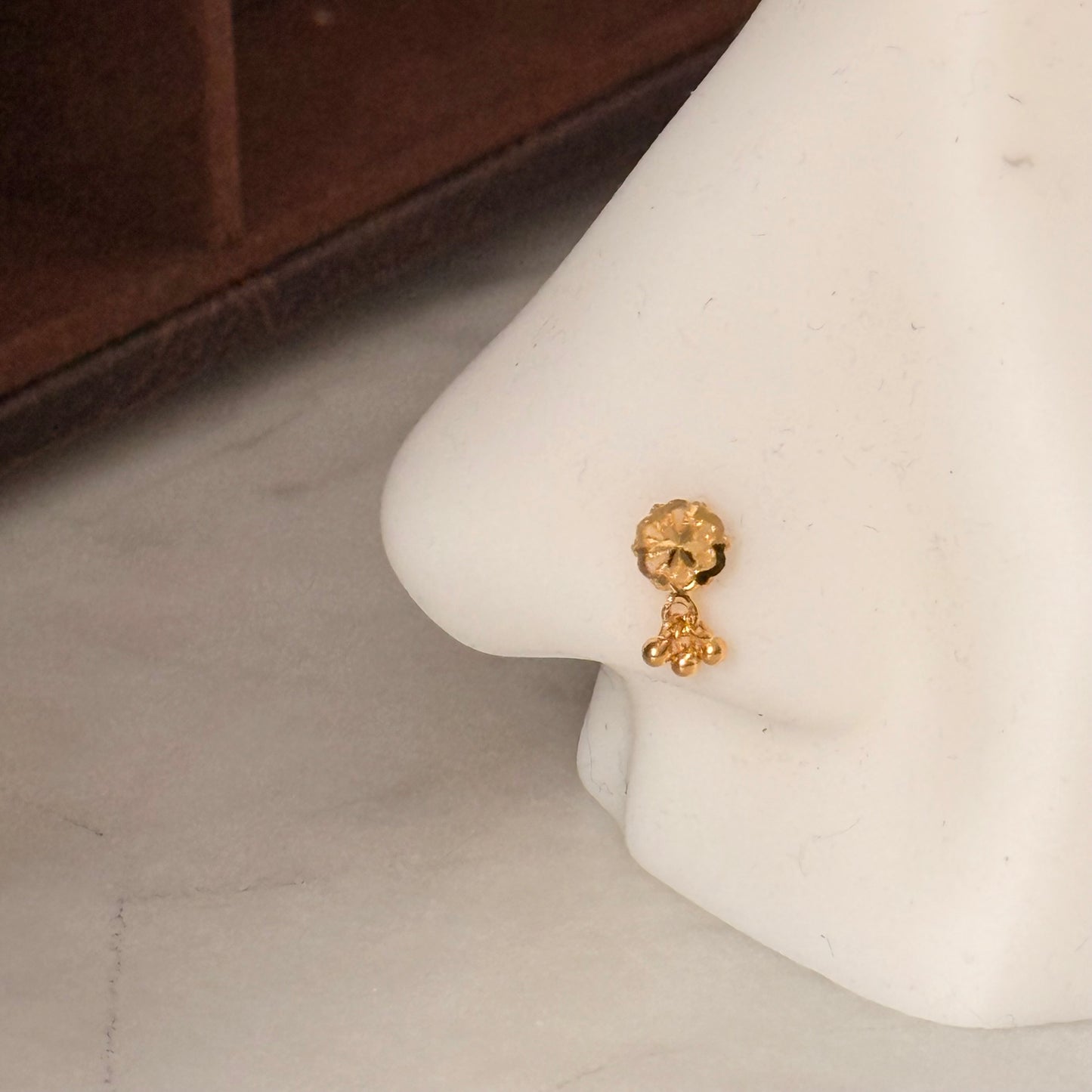 Mini Esme | 18ct dangly stud