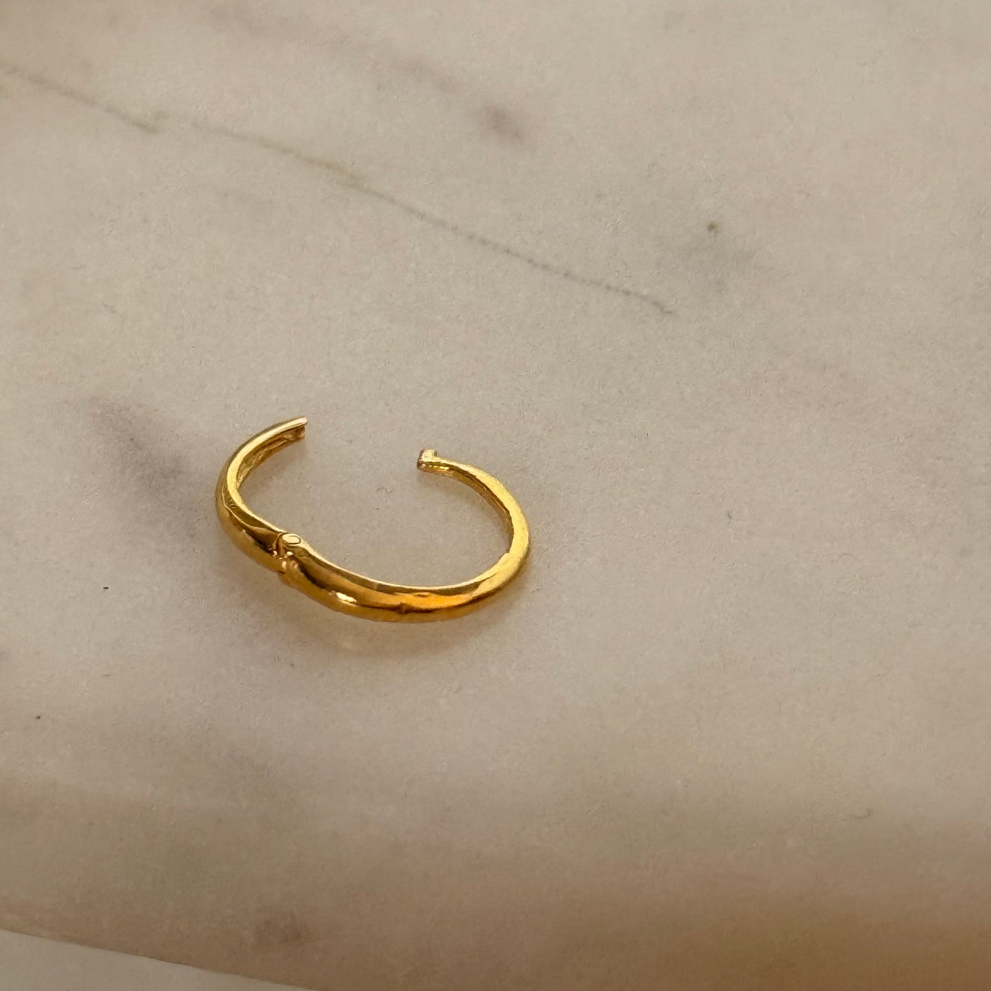 London | 18ct Gold Hoop | 7.2mm