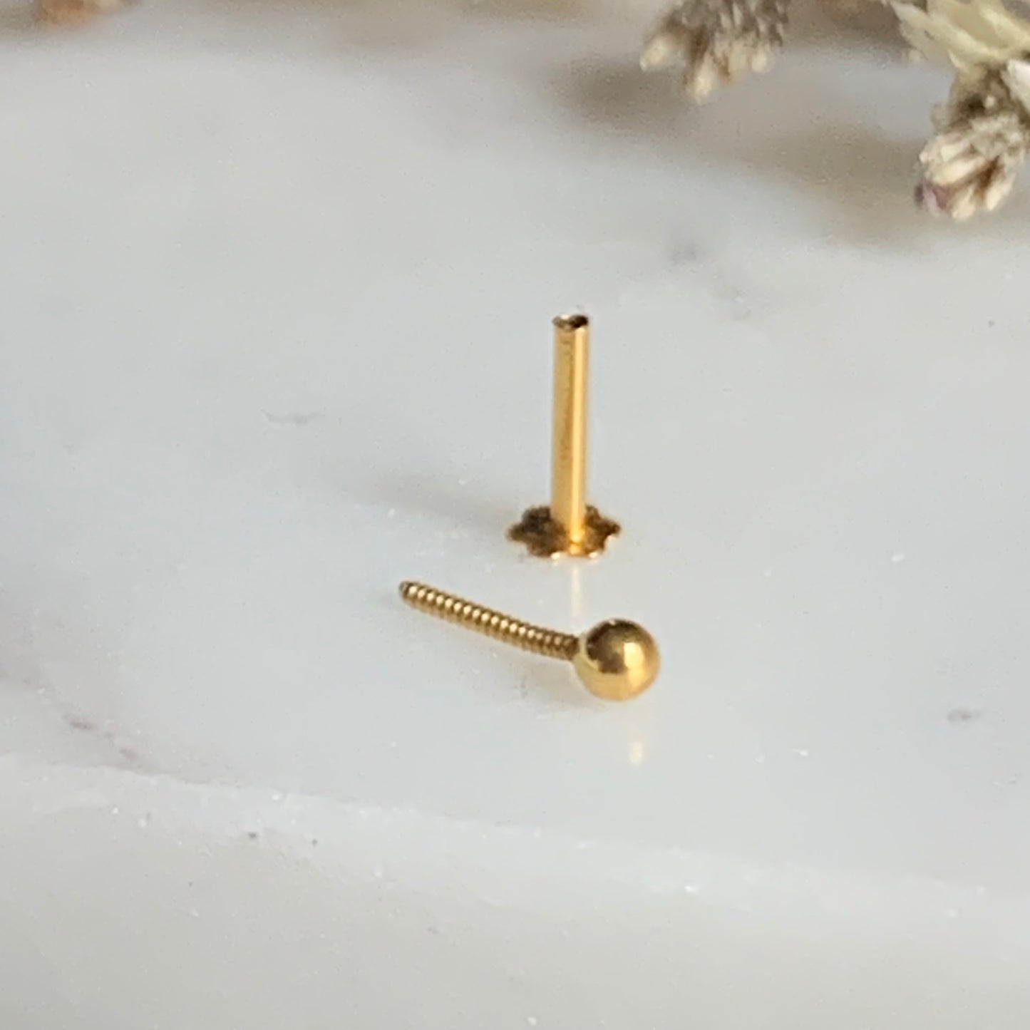 18ct Gold Stud | 2mm