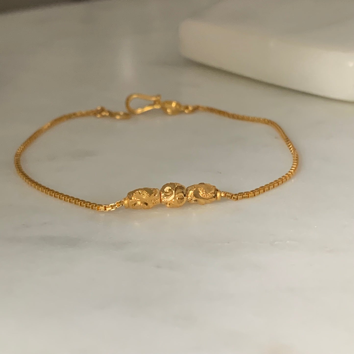 22ct gold minimal beaded bracelet | 7 inches