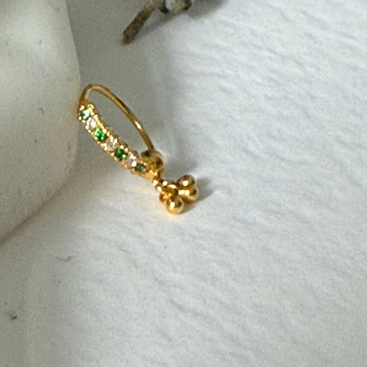 18ct gold single hoop | green