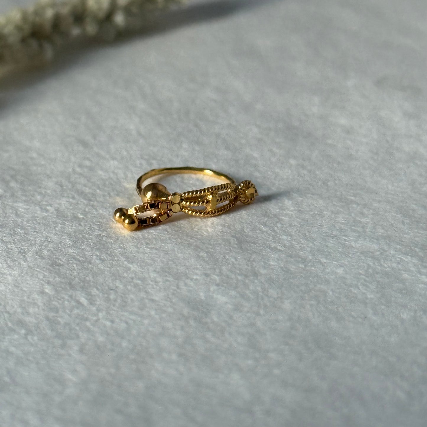 Oslo, 18ct gold hoop