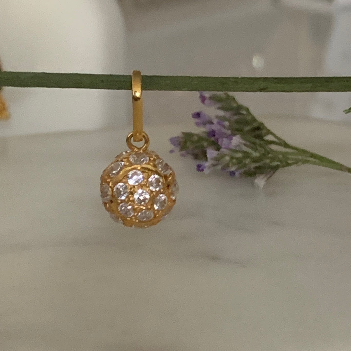 18ct Gold Sphere Pendant | 9mm