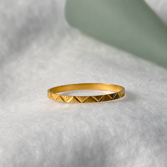 Heritage | 18ct gold band, size N