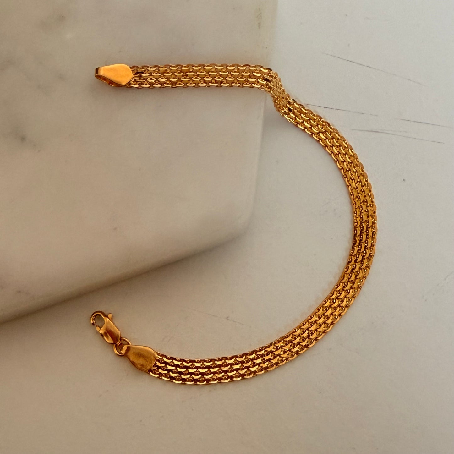 22ct gold flat baby bracelet (Copy)