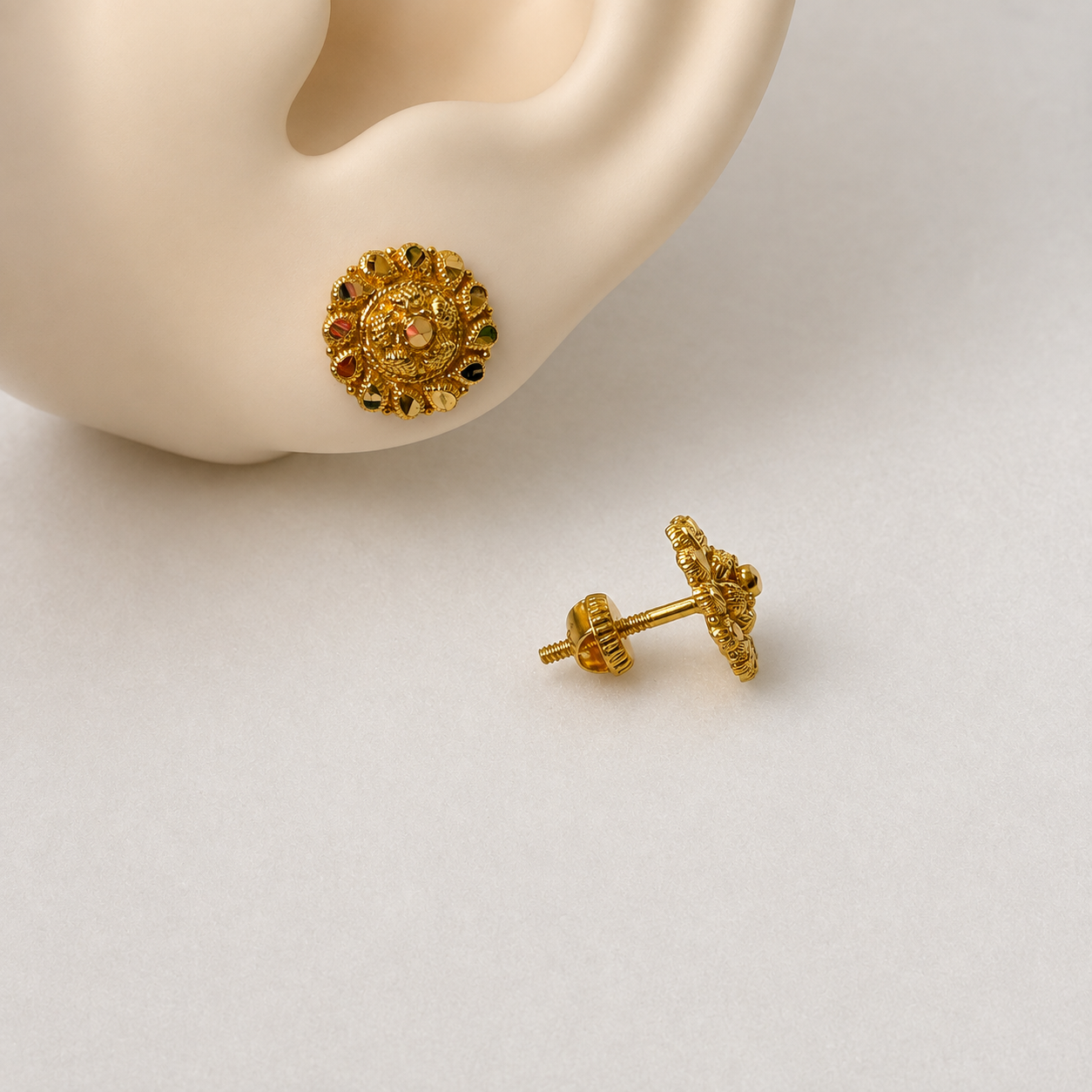Jaipur | 22ct Gold Flower Stud Pair, 11mm