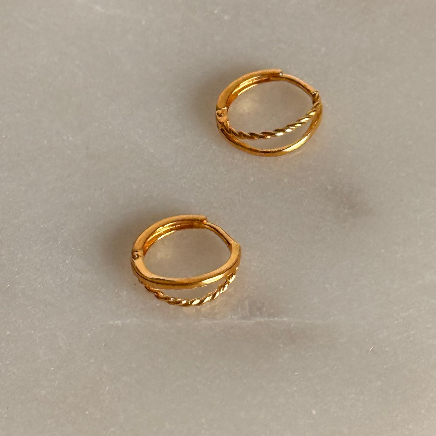 Signature | Classic 9mm double band Hoops in 18ct Gold