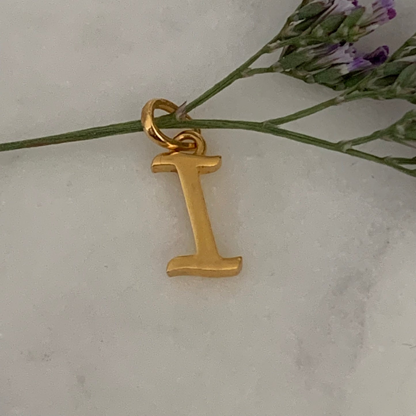 22ct Gold ‘i’ initial pendant