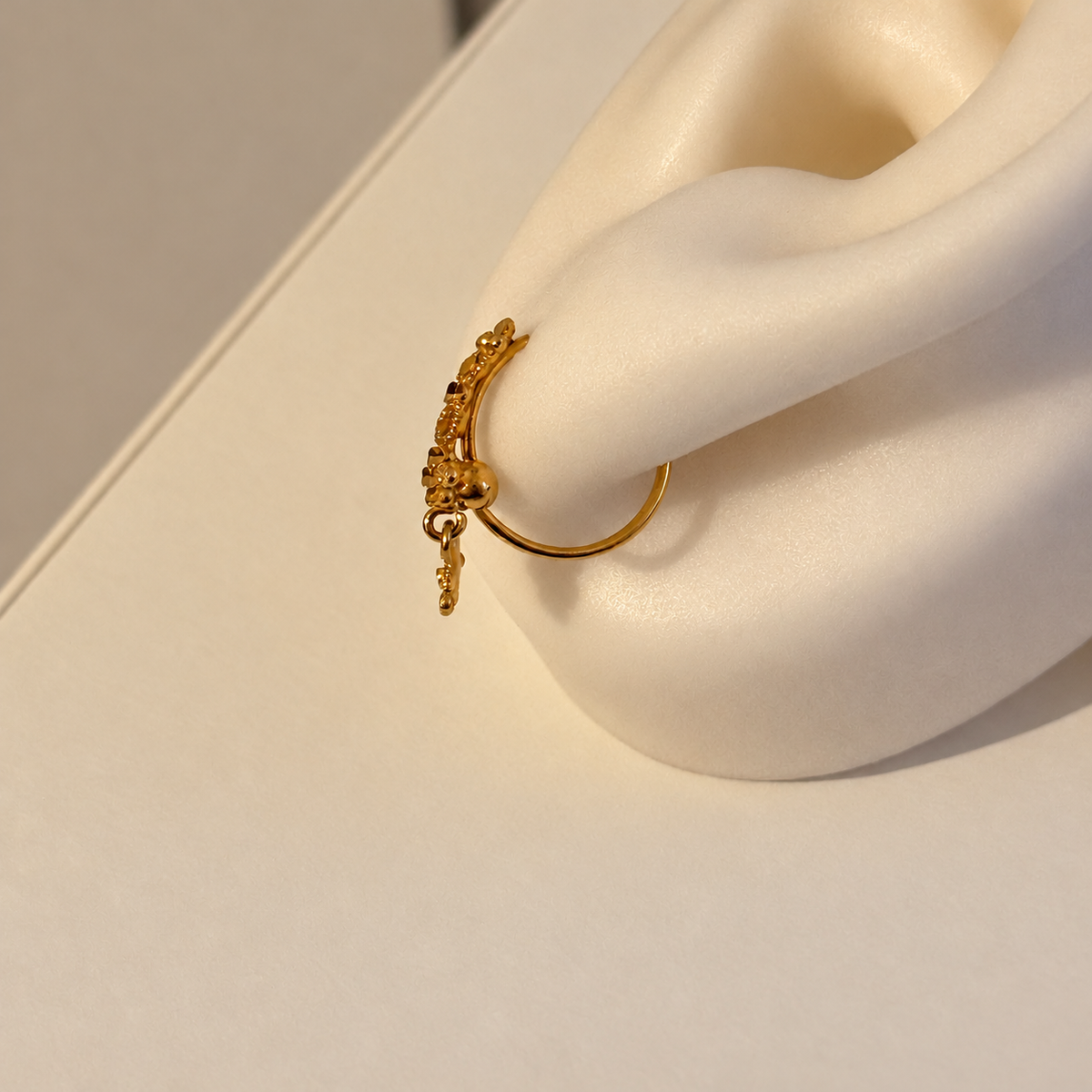 Eliyah- 18ct gold hoop