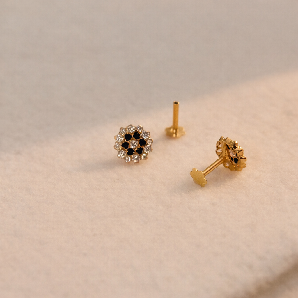 Damask, 18ct Gold stud | 7mm