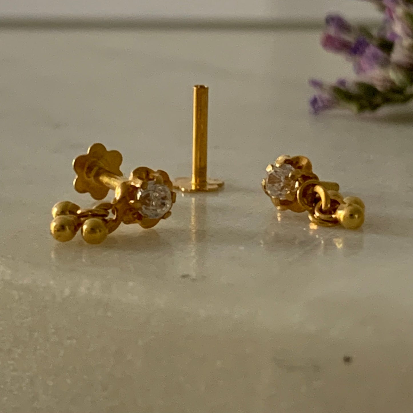 18ct Gold Dangly Floral stud pair