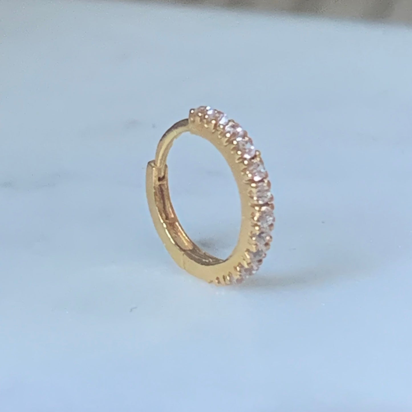 18ct Gold Single Hoop | 8