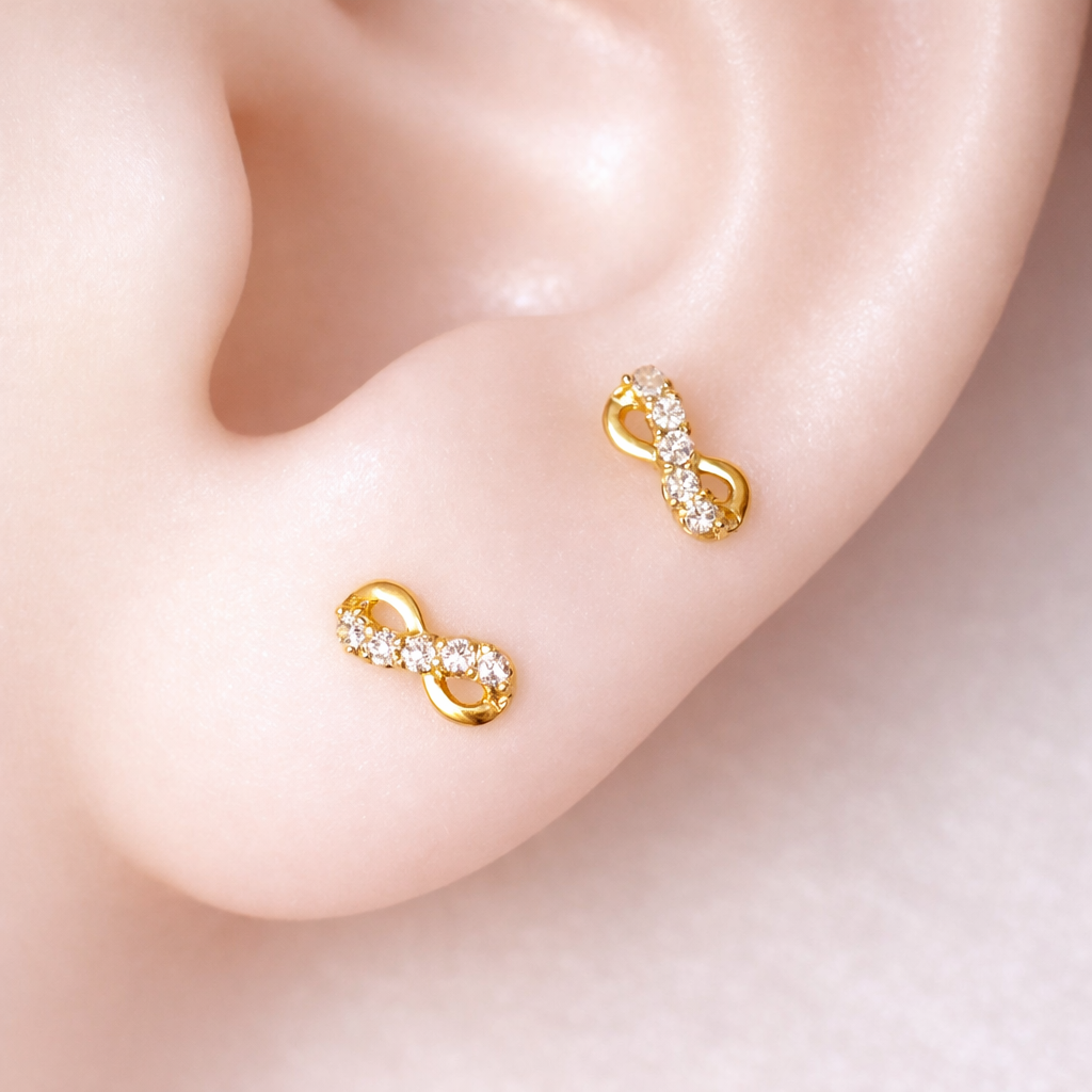 Infinite, 18ct dainty Stud