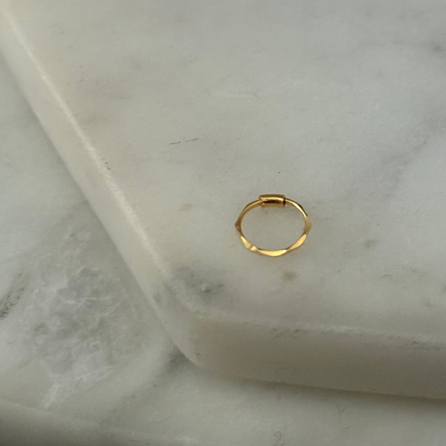 18ct gold tiny hoop | 6mm