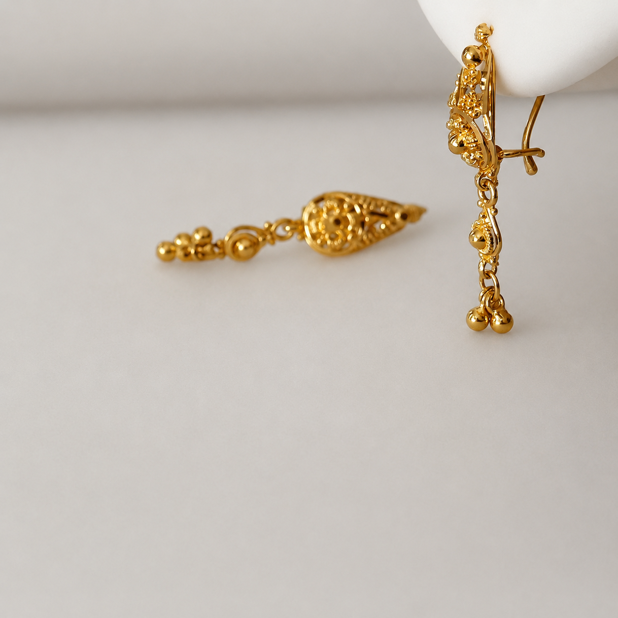 Maharani 22ct Drop Earrings