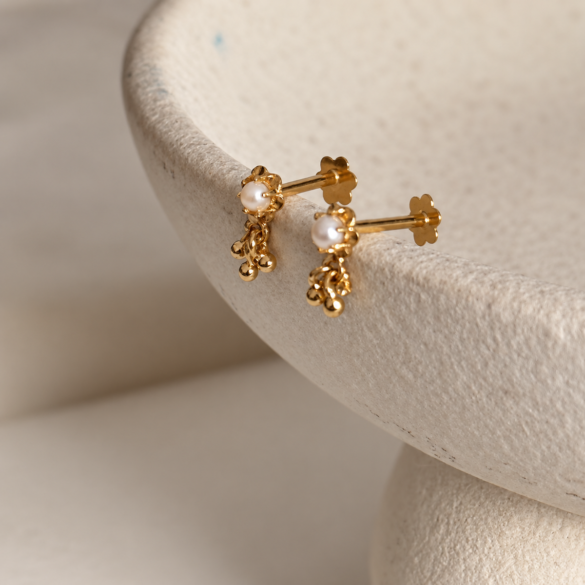 Mayfair Collection | 14ct gold dangly mini pearl stud